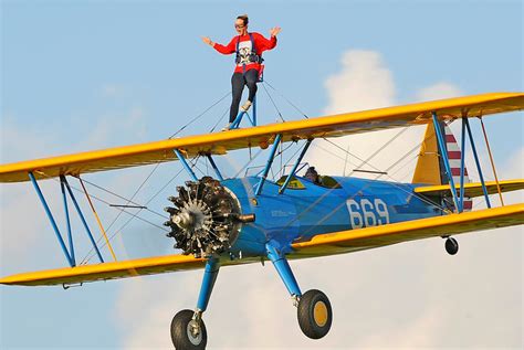 wingwalking uk.